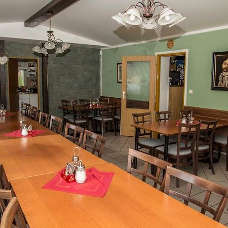 Hotel U Lip Trojanovice Frenštát pod Radhoštěm Kültér fotó