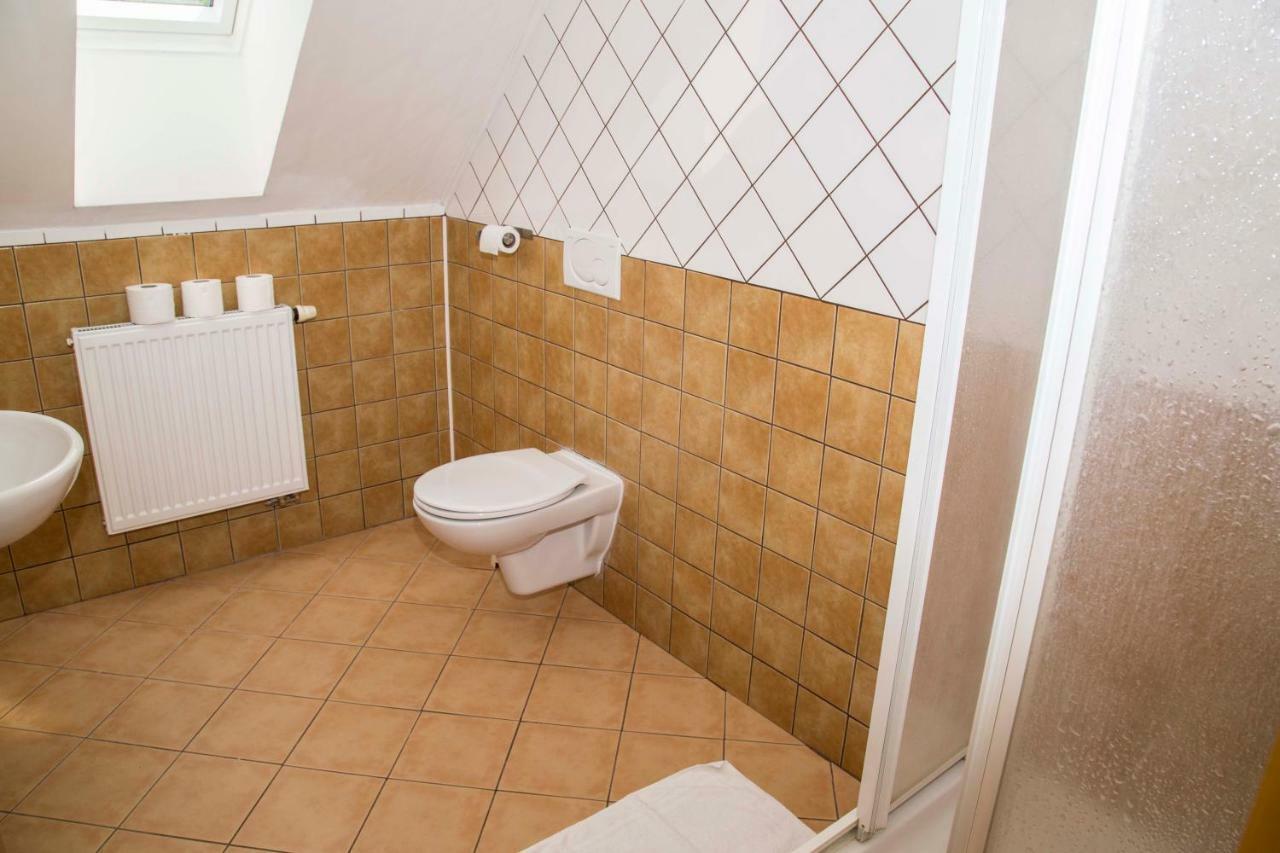 Hotel U Lip Trojanovice Frenštát pod Radhoštěm Kültér fotó
