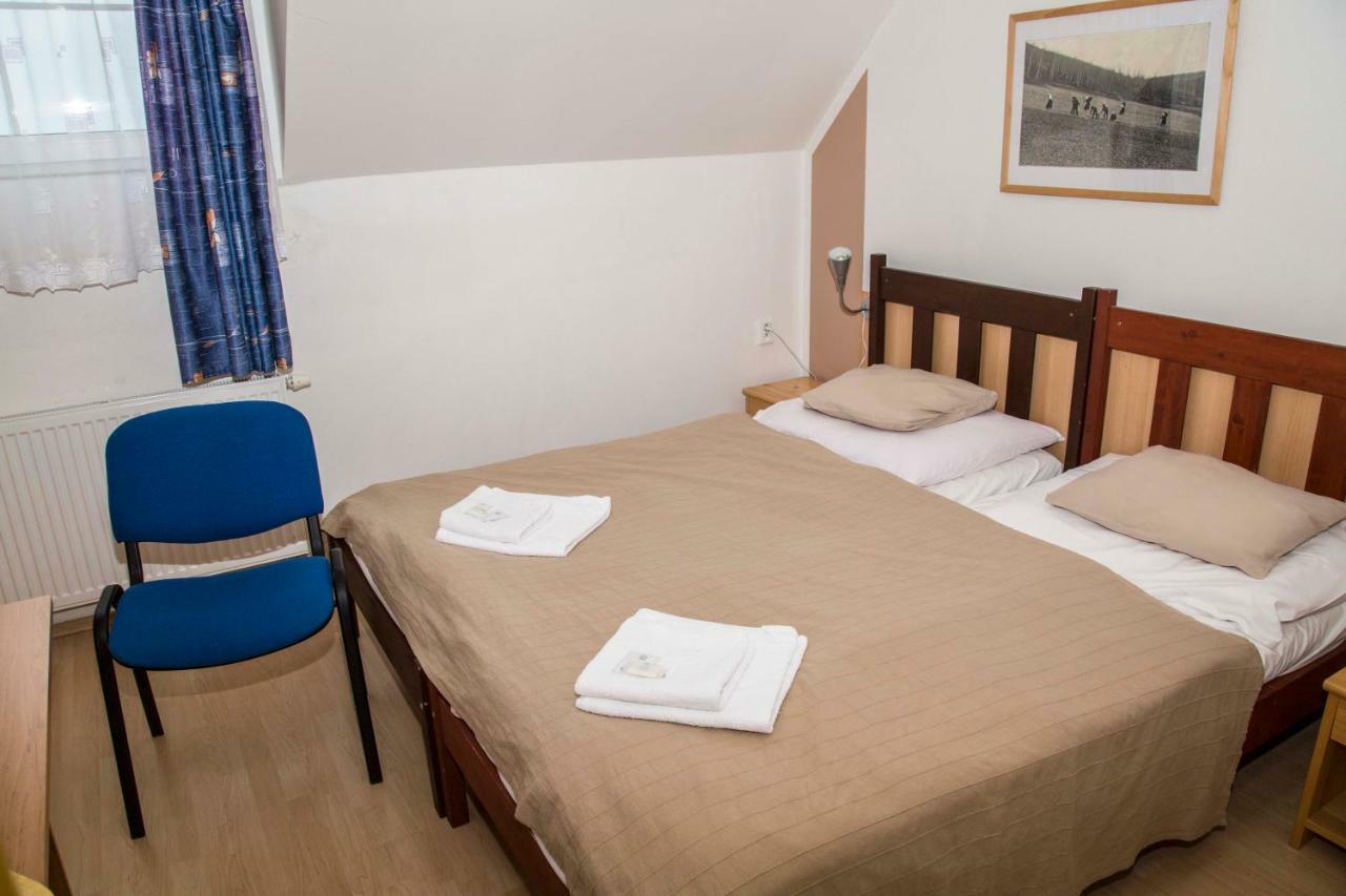 Hotel U Lip Trojanovice Frenštát pod Radhoštěm Kültér fotó