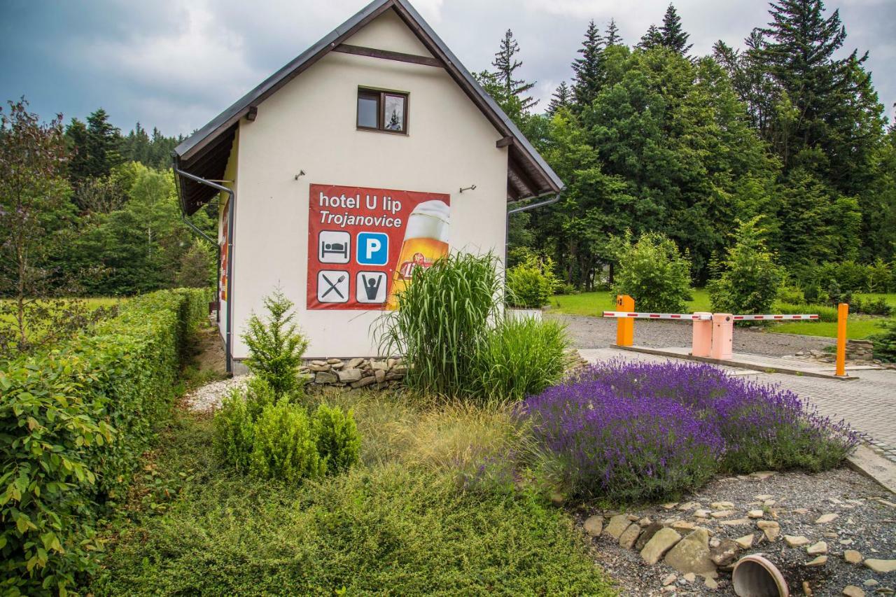 Hotel U Lip Trojanovice Frenštát pod Radhoštěm Kültér fotó